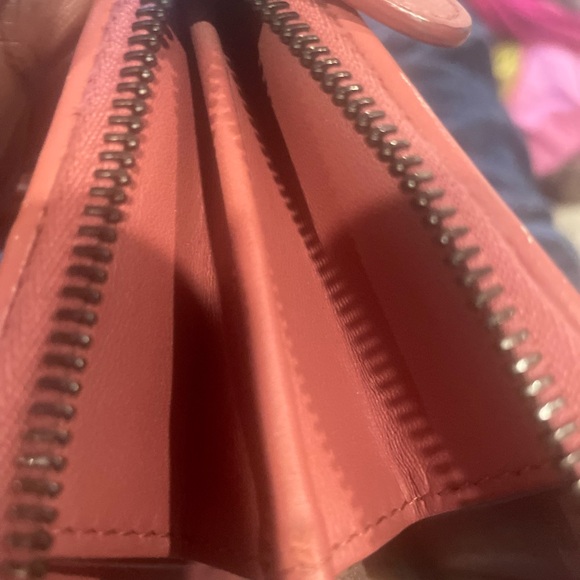 Bottega Veneta Pre-Owned
2000s Intrecciato zipped long wallet - Picture 8 of 10